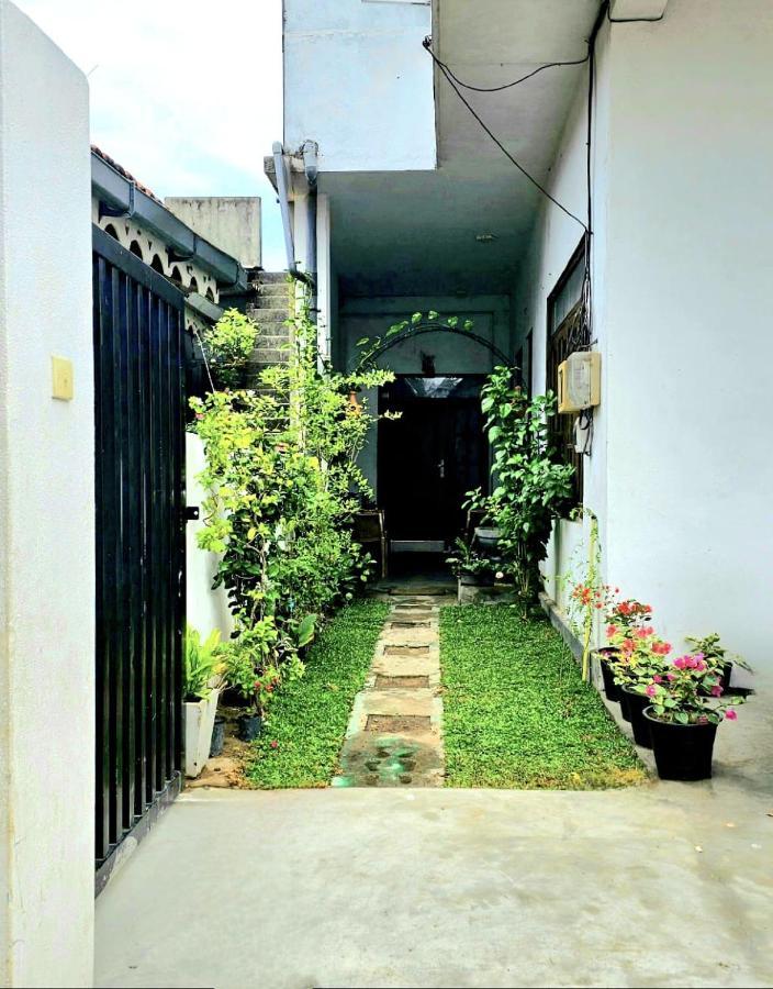 Aloevera Villa Negombo Exterior photo