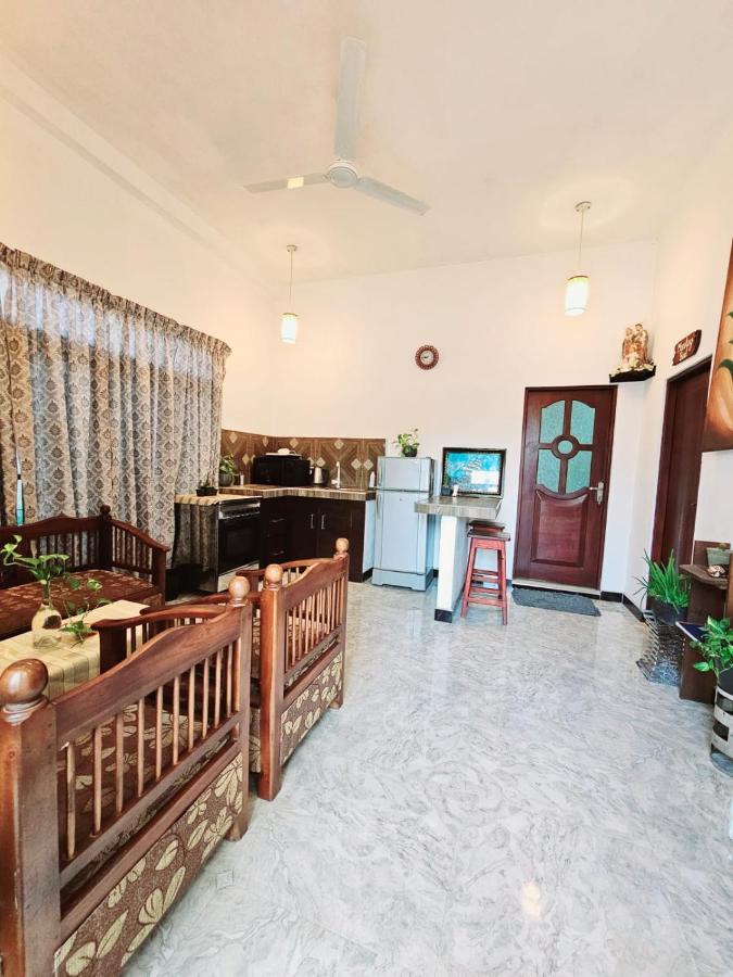 Aloevera Villa Negombo Exterior photo