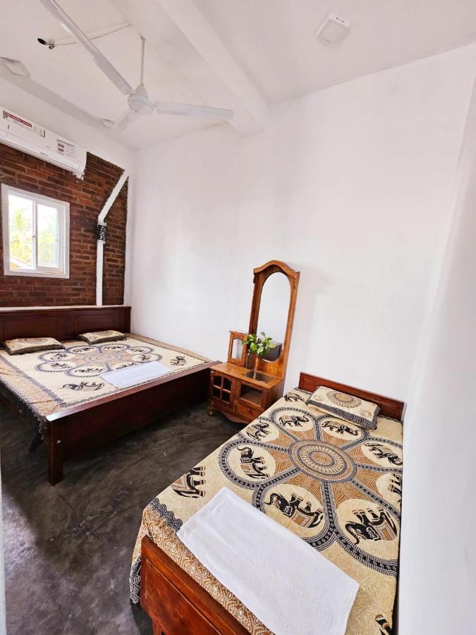 Aloevera Villa Negombo Exterior photo